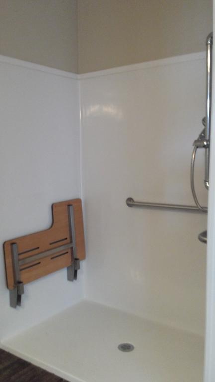 Instalodge Hotel And Suites Karnes City Екстериор снимка
